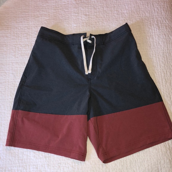 H&M men’s swim shorts - Picture 2 of 4